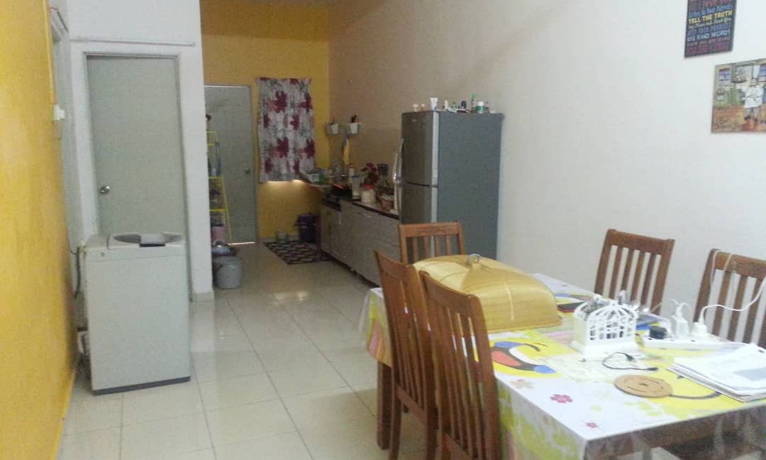 0f0d70b0-a535-478d-bd08-e6836eecf9b1