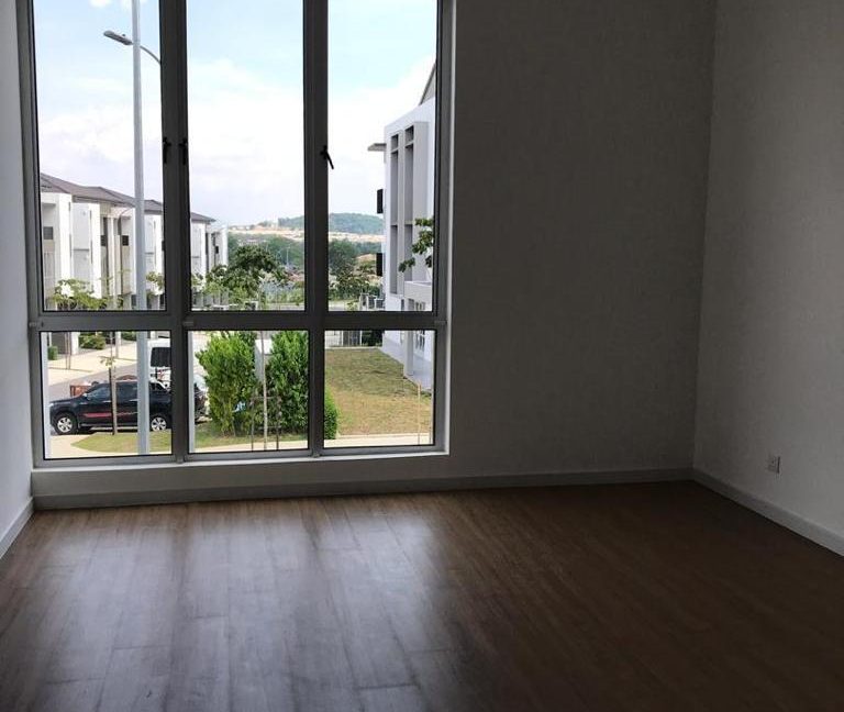 TOWNHOUSE TROPICANA - 4