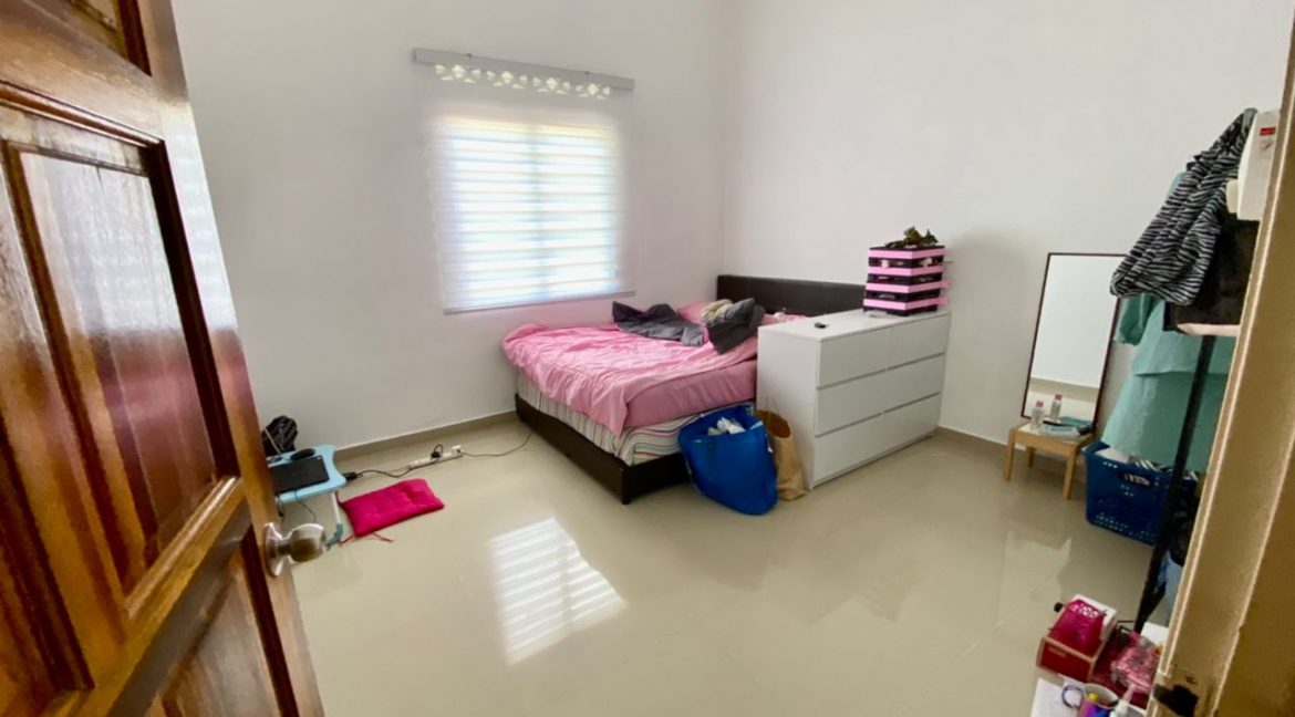 Banglo Kg Paroi - 12